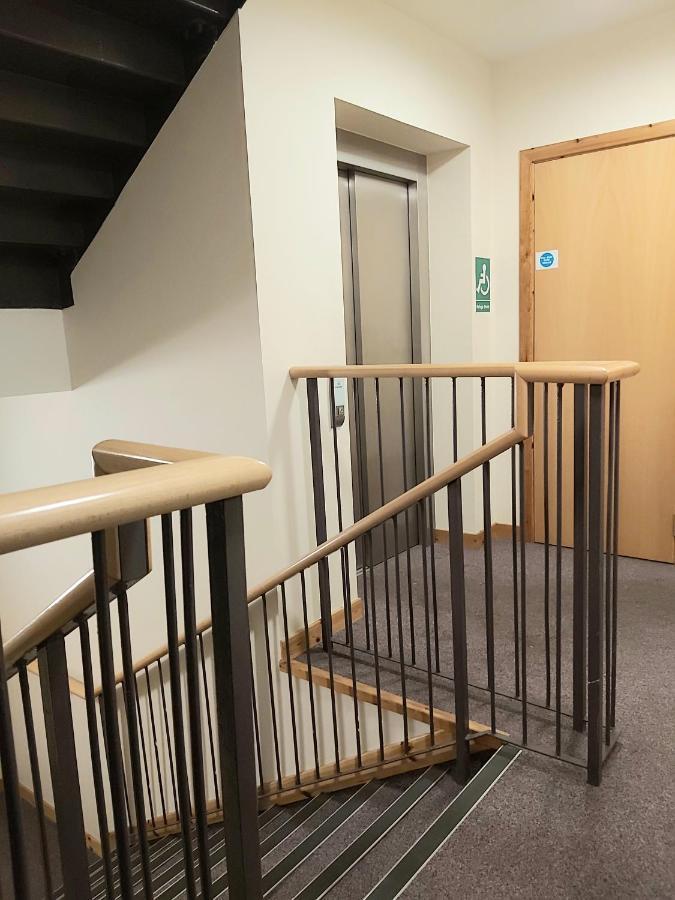 Inverness City Centre Apartment With Elevator And Google Chromecast المظهر الخارجي الصورة