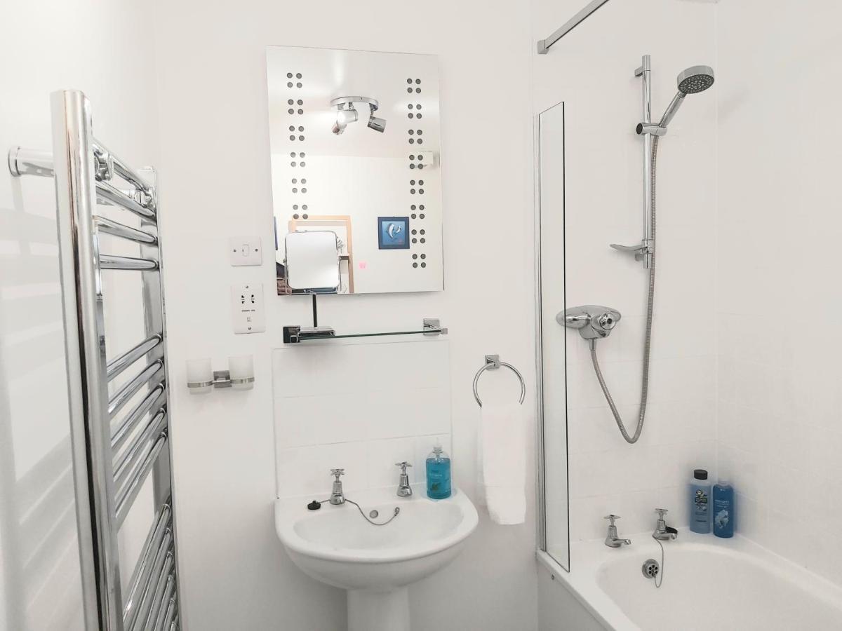 Inverness City Centre Apartment With Elevator And Google Chromecast المظهر الخارجي الصورة