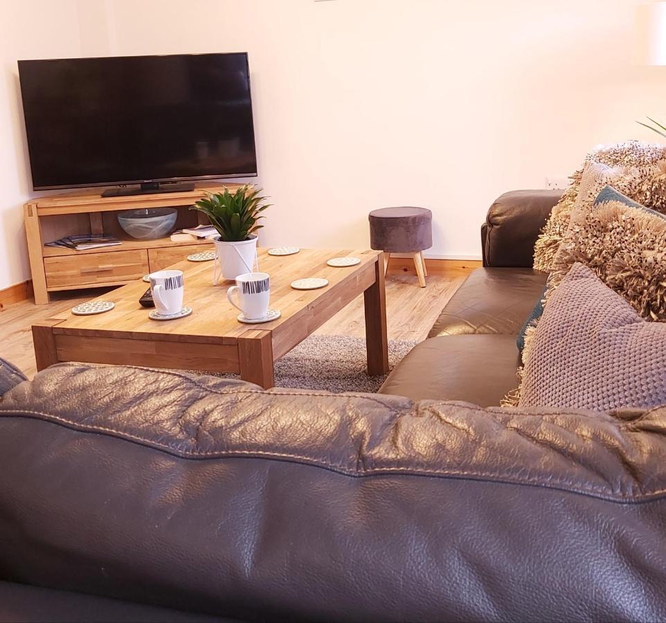 Inverness City Centre Apartment With Elevator And Google Chromecast المظهر الخارجي الصورة