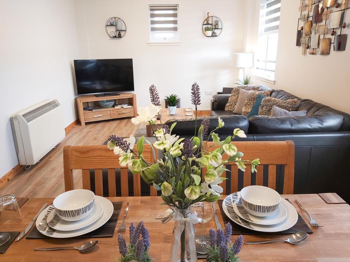 Inverness City Centre Apartment With Elevator And Google Chromecast المظهر الخارجي الصورة